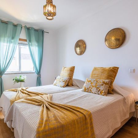 Cozy And Stylish Beach Flat Armacao de Pera Bagian luar foto